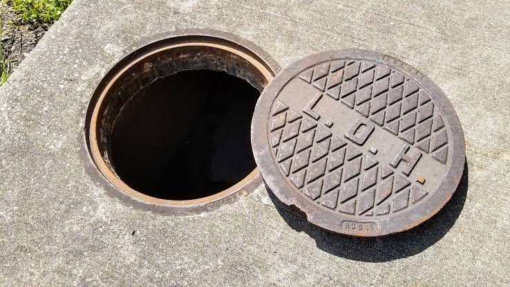 MANHOLE