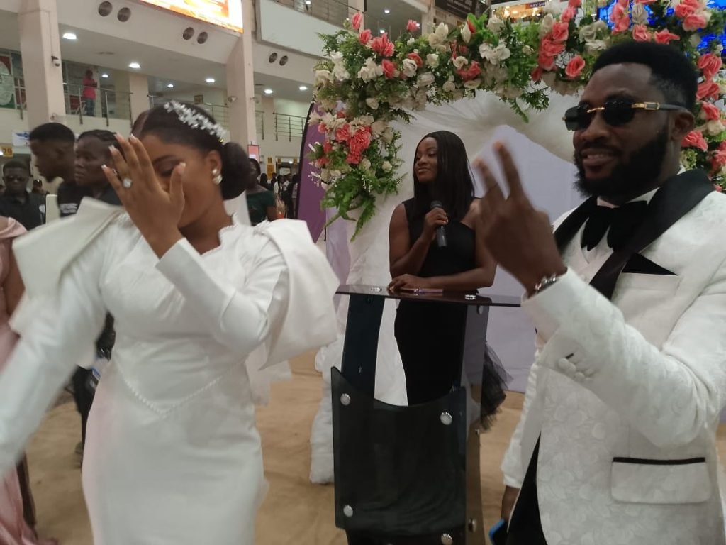 AIRPORT WEDDING