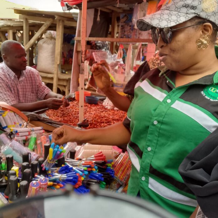 Market WITH FOOD