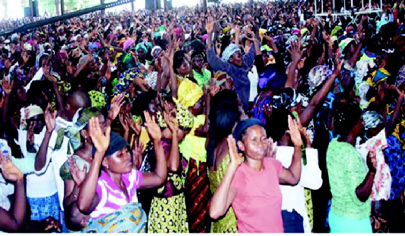CHURCH CROWD