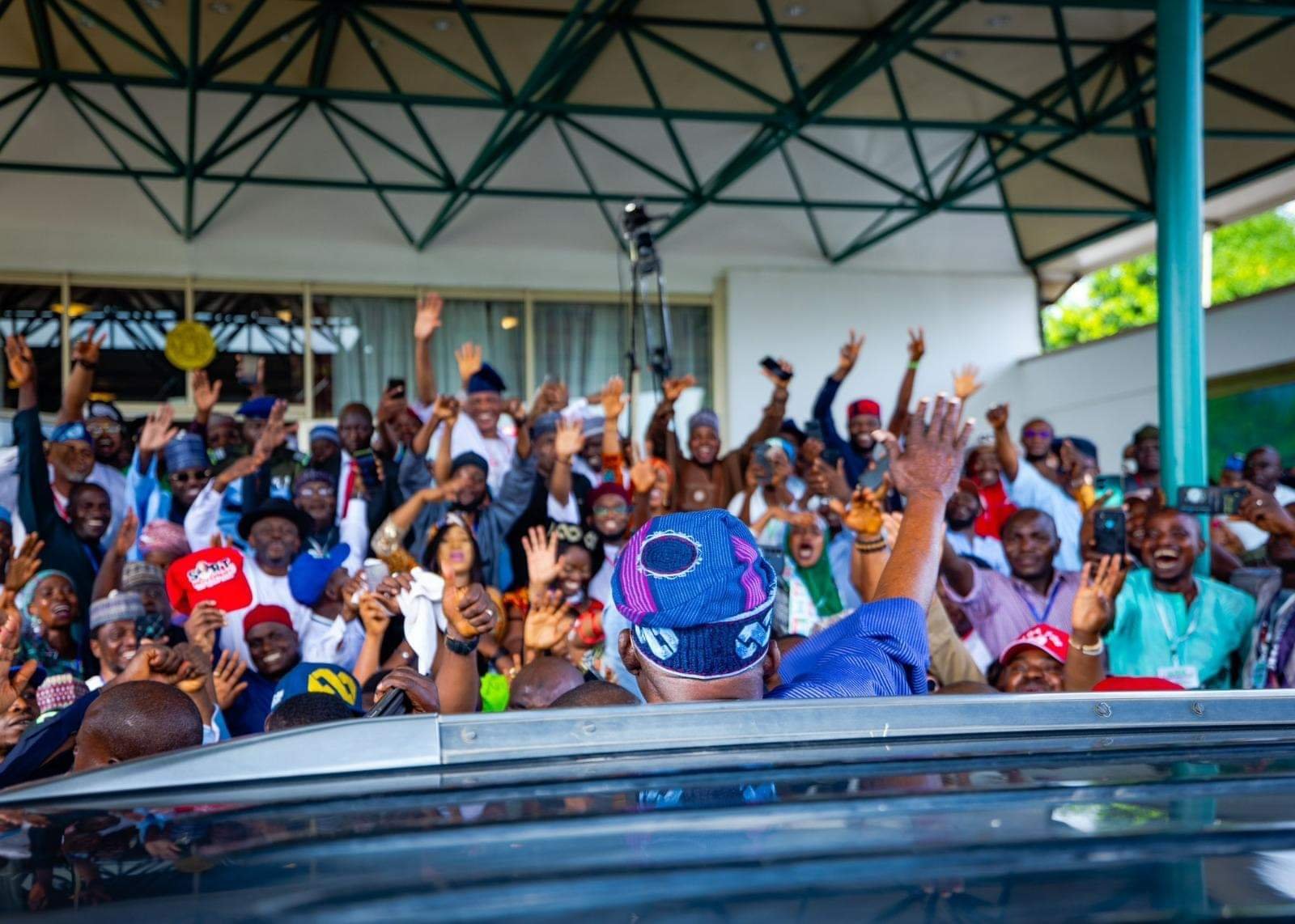TINUBU WITH YOUTH