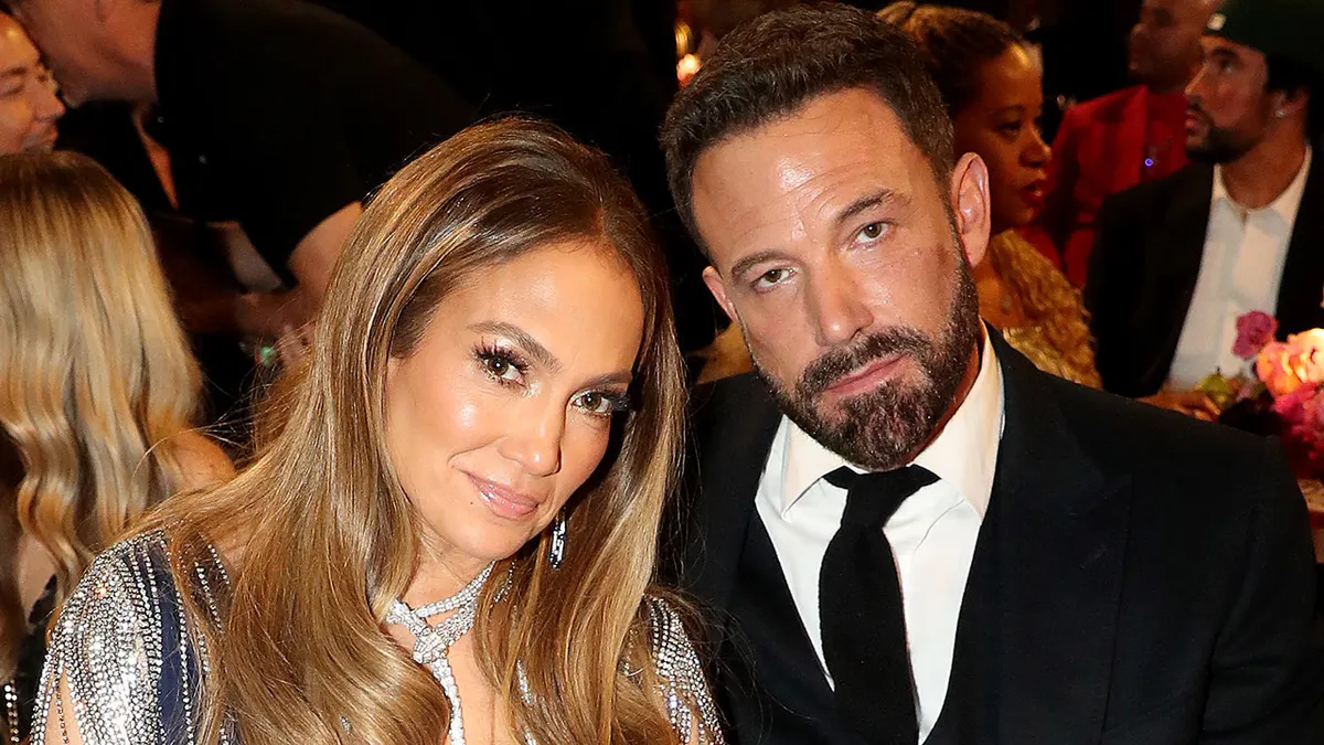 JENNIFER LOPEZ