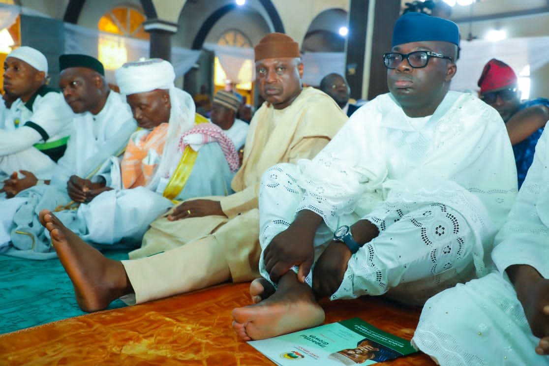 OYEBANJI IN A MOSQUE
