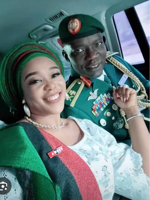 LAGBAJA AND WIFE