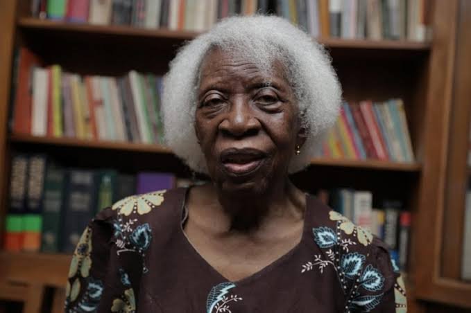 MABEL SEGUN
