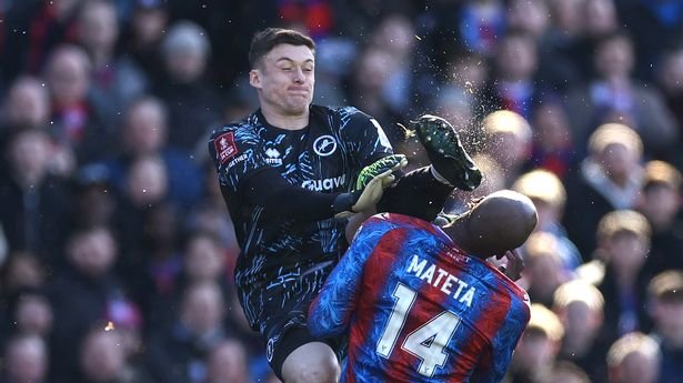 MILLWALL GOALIE