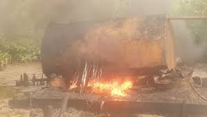 NAVY DESTROYS