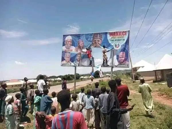 BILLBOARD