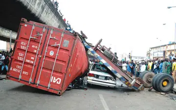 CONTAINER