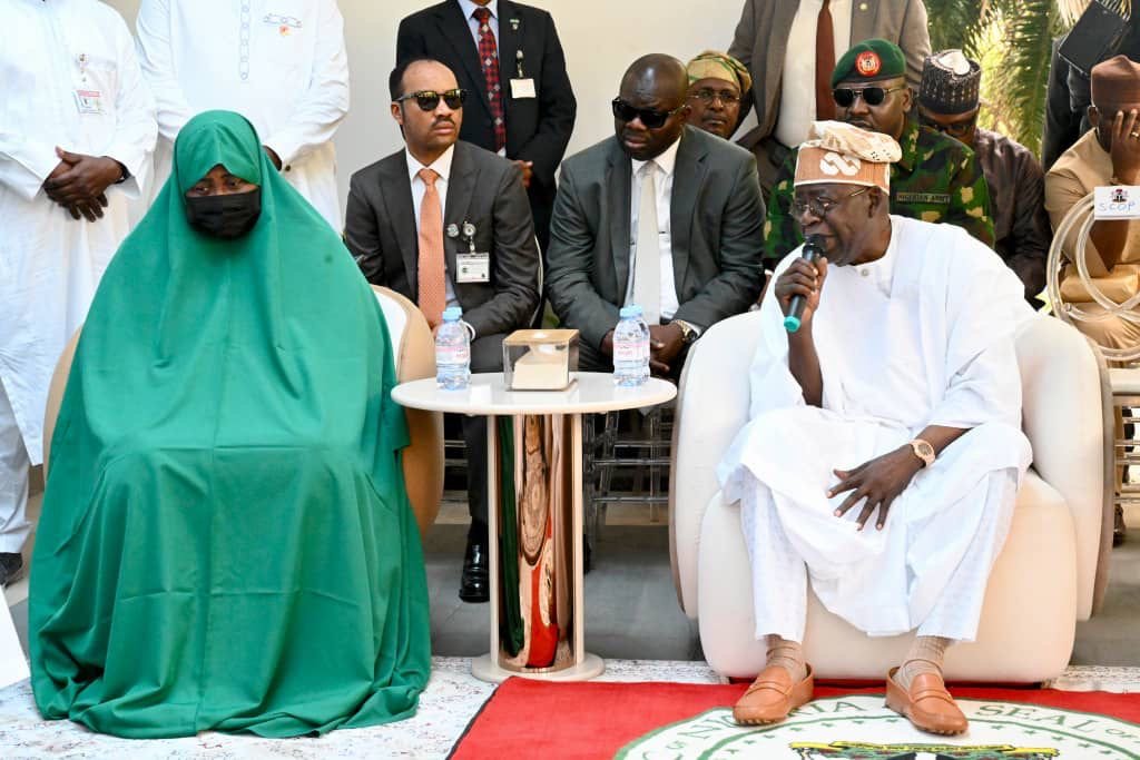 TINUBU WITH AISHA
