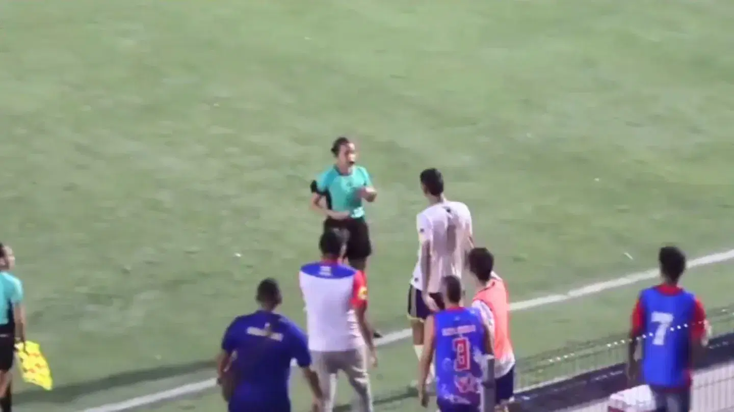 FEMALE REFEREE
