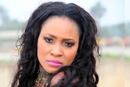 MUMA GEE