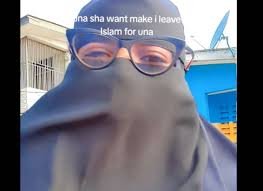 TIKTOKER