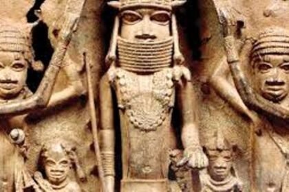 ARTEFACTS
