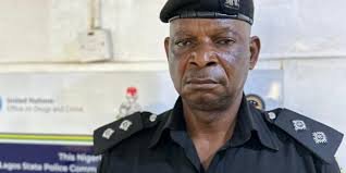 POLICE DETAINS