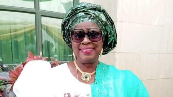 REGINA AKUME