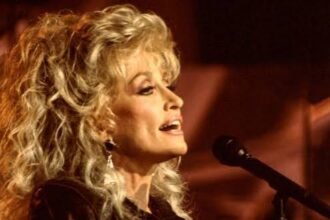 DOLLY PARTON