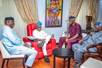 OBASANJO WITH MAKINDE OTHERS