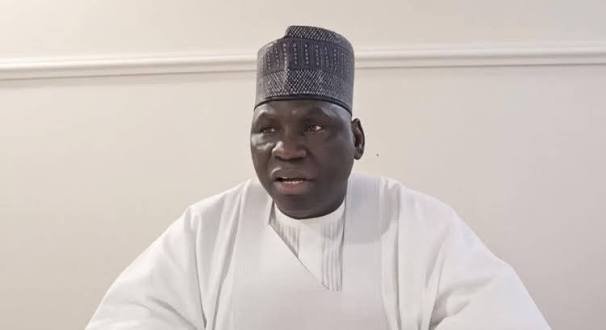 APC CHAIR YOBE