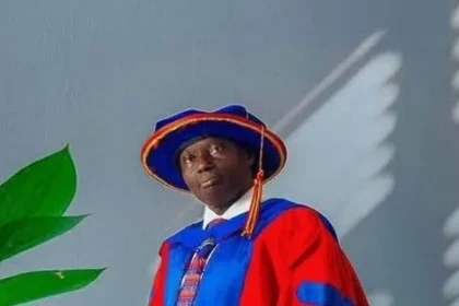 LECTURER